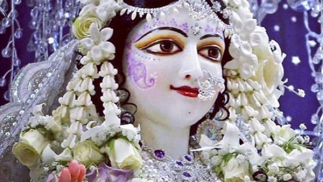 Песня Радхарани — 25 качеств