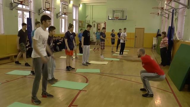Урок физической подготовки юноши (9 10 класс) смотреть онлайн