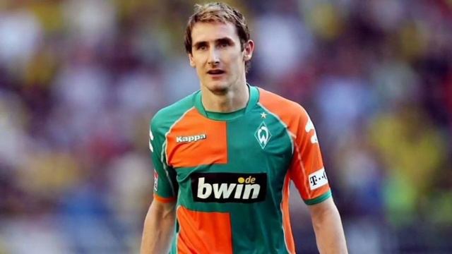 Мирослав Клозе герой мундиалей  Miroslav Klose  Футбольные легенды  13