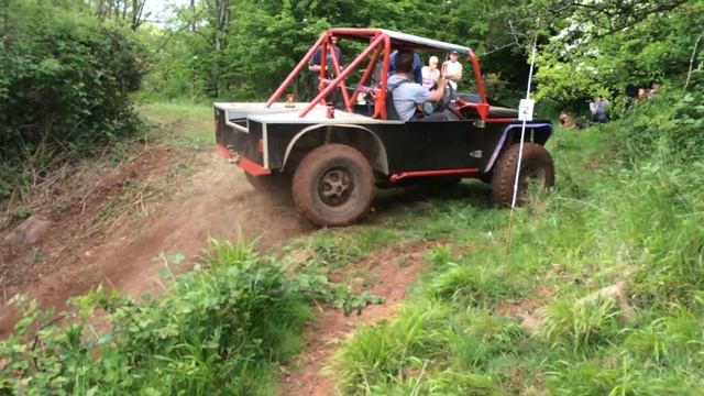 Land Rover challenge truck 4X4 Extreme off Road Hill climb Fails 2016 смотреть онлайн