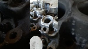 Чери амулет пищит зумер горит лампа давления масла.