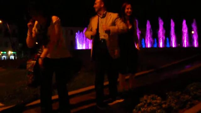 Una rotonda di luci e di folle allegria.... Marghera (VE), 2/6/12 смотреть онлайн