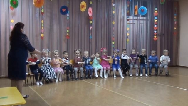 "Подарок для мамы" - воспитанники МАДОУ 18 для мам готовили подарки смотреть онлайн