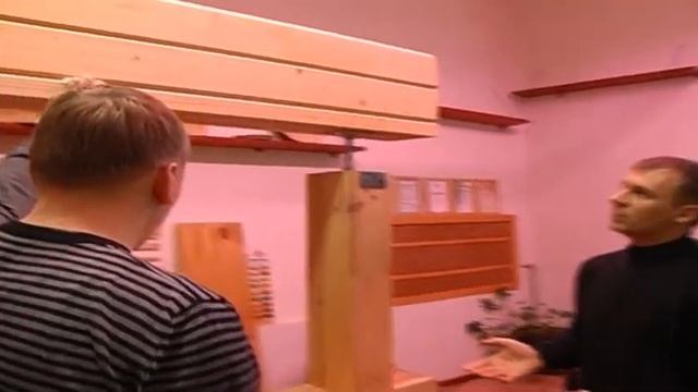 Строительство деревянной бани 2 часть.avi