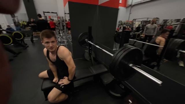 ЖИМ 100 НА 100 | ПОЖАЛ 180 НА 8 В 18 ЛЕТ