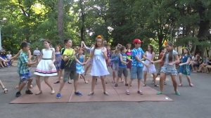 Ивана Купала Танец  девочек с венками