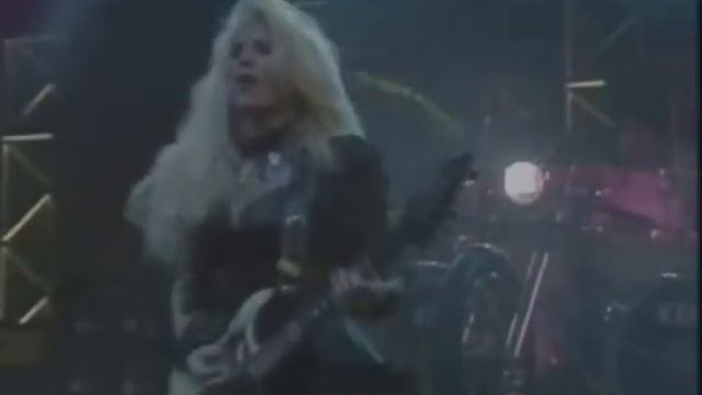 Vixen - 01. Rev It Up смотреть онлайн