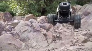 Радиоуправляемая машинка Гигант-внедорожник, на пульте управления