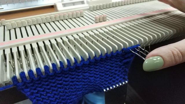 полый шнур по краю на любой вязальной машине смотреть онлайн