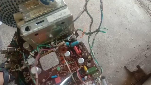 Телевизор Электроника 409 Д куча км конденсаторов смотреть онлайн