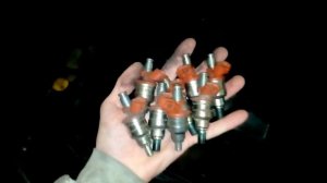 Почему растёт уровень масла в двигателе. Решение проблемы. Залил 3л слил 4л