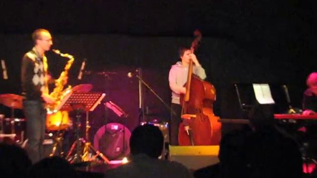 Flaura & Phona Jazz Crimes смотреть онлайн