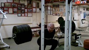 Приседания с вибрацией грифа - Георгий Зобач