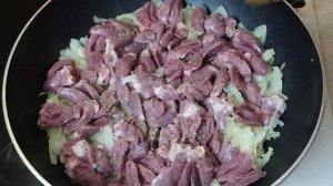 КАК ПРАВИЛЬНО ПРИГОТОВИТЬ КУРИНЫЕ СЕРДЕЧКИ С ЛУКОМ, ЧТОБЫ ВКУСНО, ПРОСТО И БЫСТРО