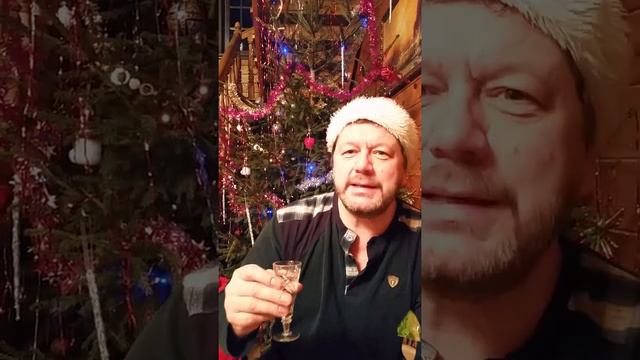 Новогодня... Я (На свете есть друзья и есть враги...) смотреть онлайн