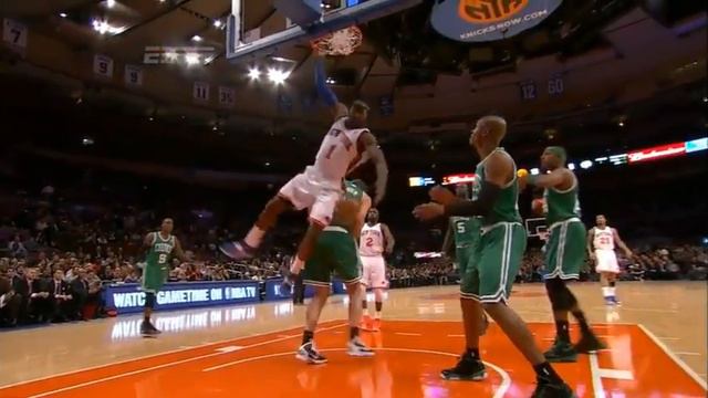 Stoudemire Dunks All over Erden [Knicks vs Celtics] смотреть онлайн