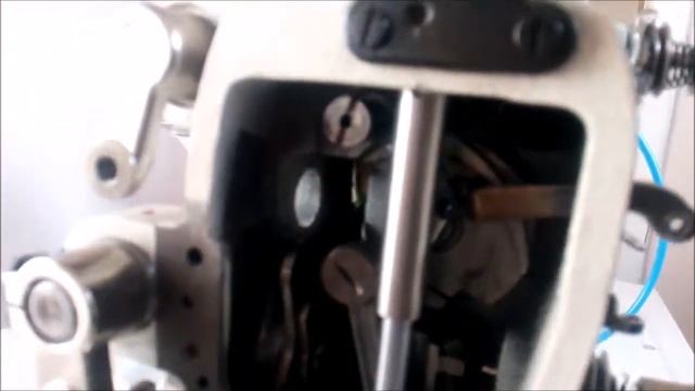 Швейна машина Zoje ZJ0303L-3-D3. Про зварку коромисла смотреть онлайн