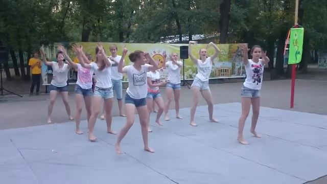 ДООЛ "Ромашка" Черлидинг! У них есть чему поучиться смотреть онлайн