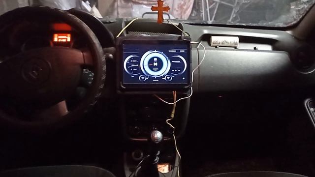 планшет в RENAULT DUSTER смотреть онлайн