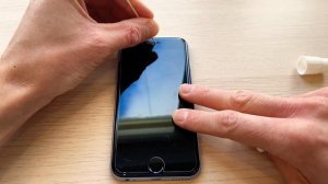 Плохо слышно собеседника / Как почистить динамик на iPhone / Безопасная чистка динамика на смартфон