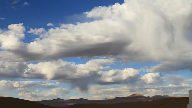 Time Lapse - Nubes Paranal смотреть онлайн