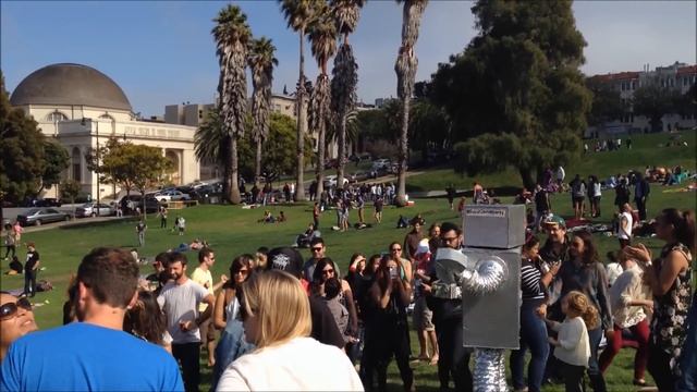 Robot Dance Party - Dolores Park, San Francisco смотреть онлайн