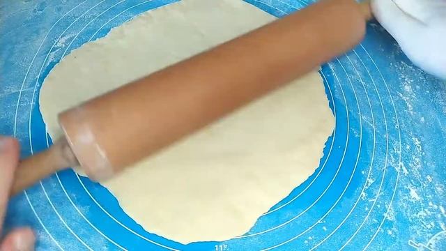 ХРУСТЯЩЕЕ СОЛЁНОЕ ПЕЧЕНЬЕ НА СЫВОРОТКЕ ИЛИ КЕФИРЕ. смотреть онлайн