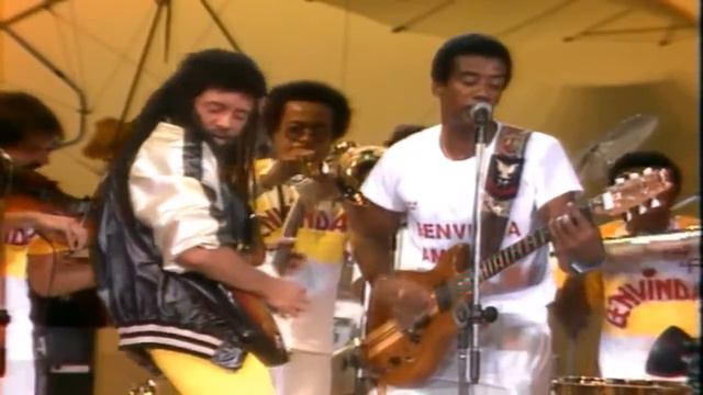 Luis Vagner e Jorge Ben Jor - Luis Vagner Guitarreiro ( Ao Vivo 1982 ) смотреть онлайн