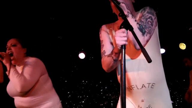 The Trooper - Nudist Priest (Iron Maiden) смотреть онлайн