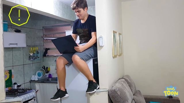 PRIMEIRO DIA DE AULA ONLINE NA ESCOLA DO LUCCAS NETO смотреть онлайн