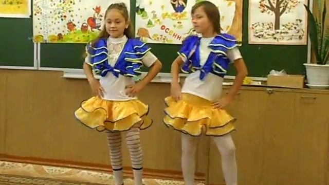 танец Любашки и Вики смотреть онлайн