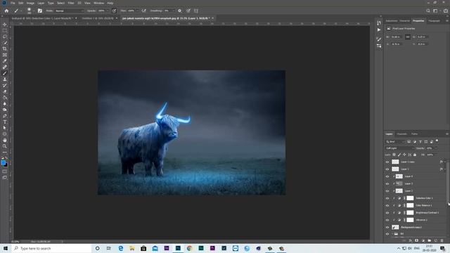 The Girl Hunting Glowing yak | Manipulation | Photoshop CC Tutorial смотреть онлайн