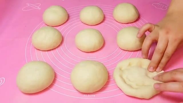 Не реально вкуснейшие рецепт  лепёшки с картошкой и сыром съедается  за 5 минут.