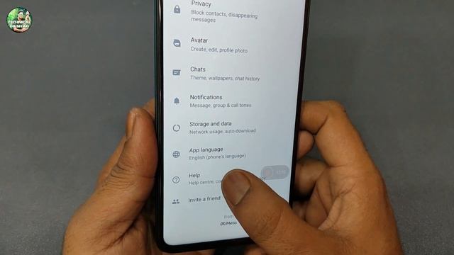 WhatsApp Me Chat Lock Ka Option kaise laye || WhatsApp Chat Lock Option not showing смотреть онлайн