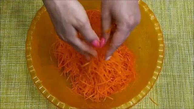 КОРЕЙСКАЯ МОРКОВЬ ДОМА / Рецепт морковки в домашних условиях / Вкусно, просто и бюджетно! / смотреть онлайн