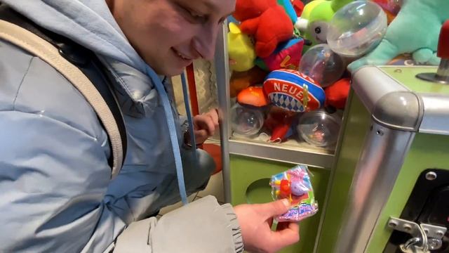 ПРОВЕРКА АВТОМАТОВ С ИГРУШКАМИ | ЛОРАН смотреть онлайн