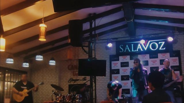 TRIBUTO GUNS N`ROSES BANDA NIGHTRAIN SONIDO MOOER GE 300 COMPILADO 1DE2 смотреть онлайн