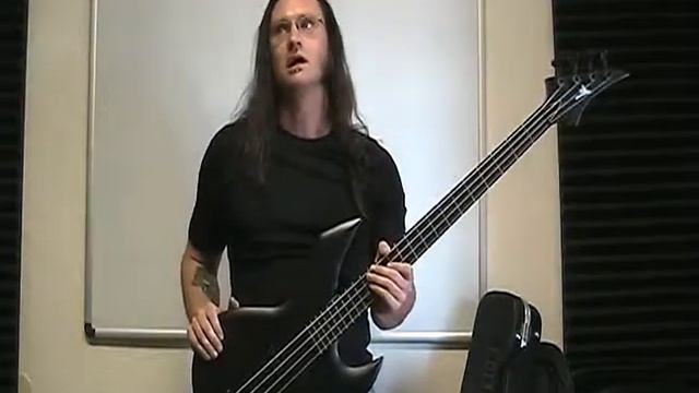 Why Change Guitar & Bass Strings? How Often? смотреть онлайн
