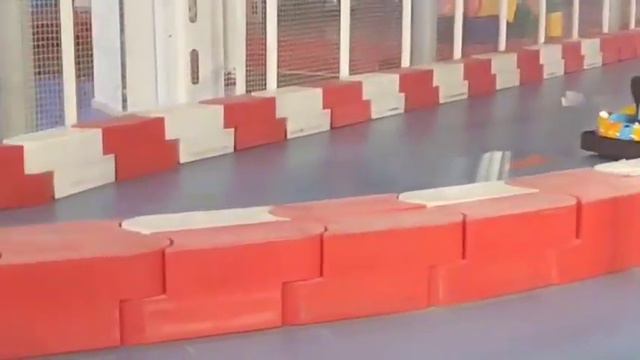 Кращий день народження мого брата, Lavina Mall, Galaxy парк розваг - супер атракціони смотреть онлайн
