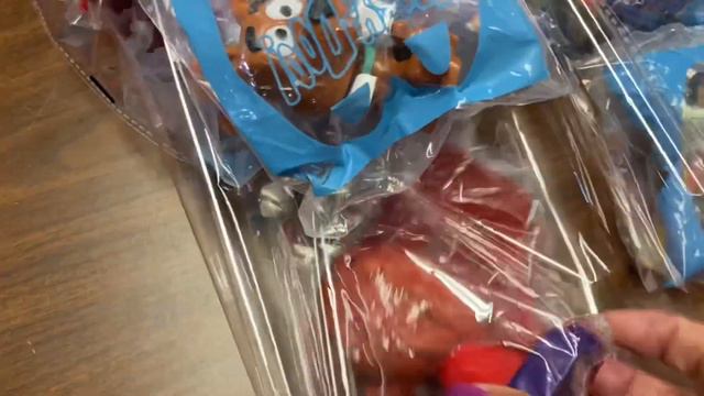 The Goodwill Bins Strikes Again / $300 in this Bag / See Our Storage Shipping Room / Thrift with Us смотреть онлайн