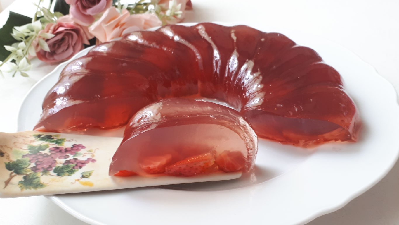 Желе из клубники. Как сделать желе? Клубничное желе в домашних условиях. Рецепт желе. смотреть онлайн