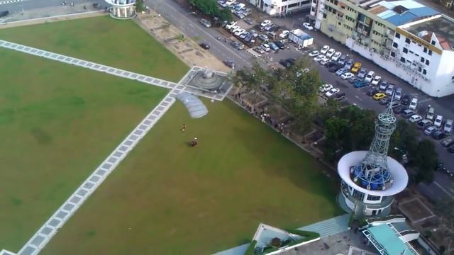 Sibu Wisma Sanyan Base Jumping 2011 смотреть онлайн