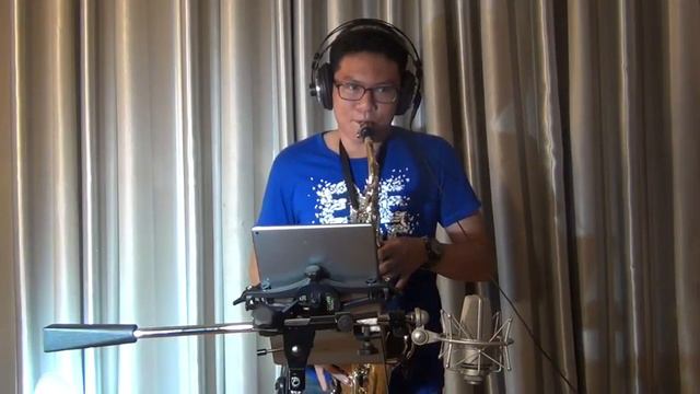 Sway alto sax cover Tran Canh смотреть онлайн