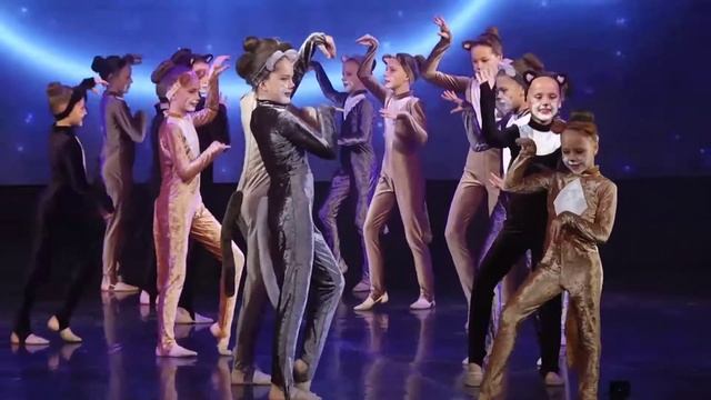 Танец "Кошки" Образцовая хореографическая студия "Чёрное море" смотреть онлайн