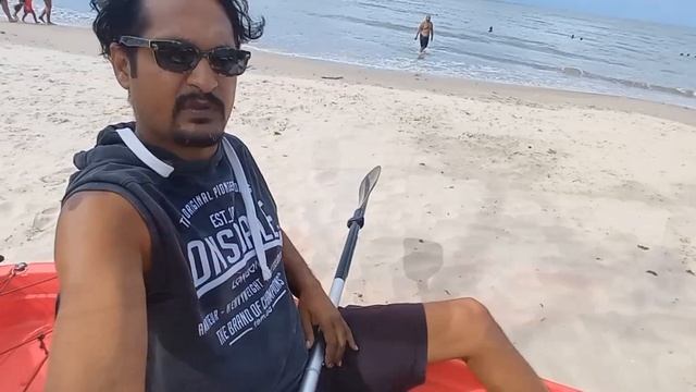Guapo beach Clifton hill , chilling with jake. смотреть онлайн
