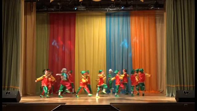 «Веселые гномы». Коллектив «Настроение», г. Никольск смотреть онлайн