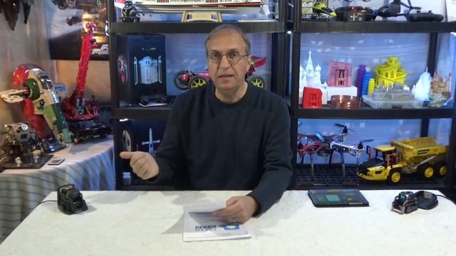 Vector and Cozmo robots | Pre-Orders start on Nov 20, 2020! смотреть онлайн