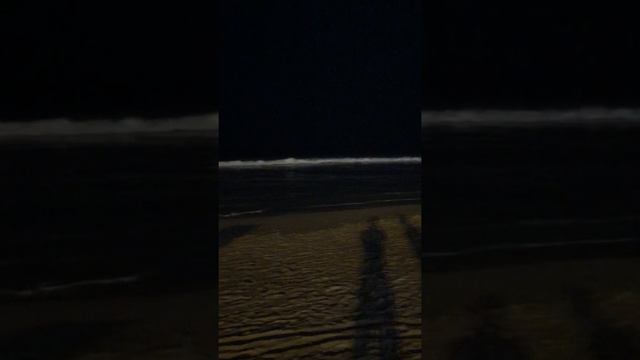 Ночной пляж в Дананге. Вьетнам смотреть онлайн