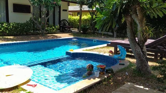 Готовим тайский суп.детский взгляд на тайскую кухню.Самуи.Таиланд.