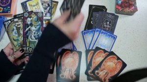 К чему снится бывший. Почему снится бывший. Таро